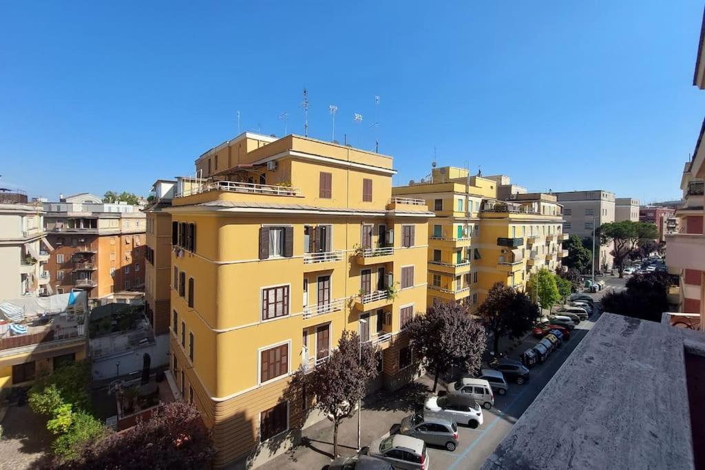 Eroi Spacious Apartment *