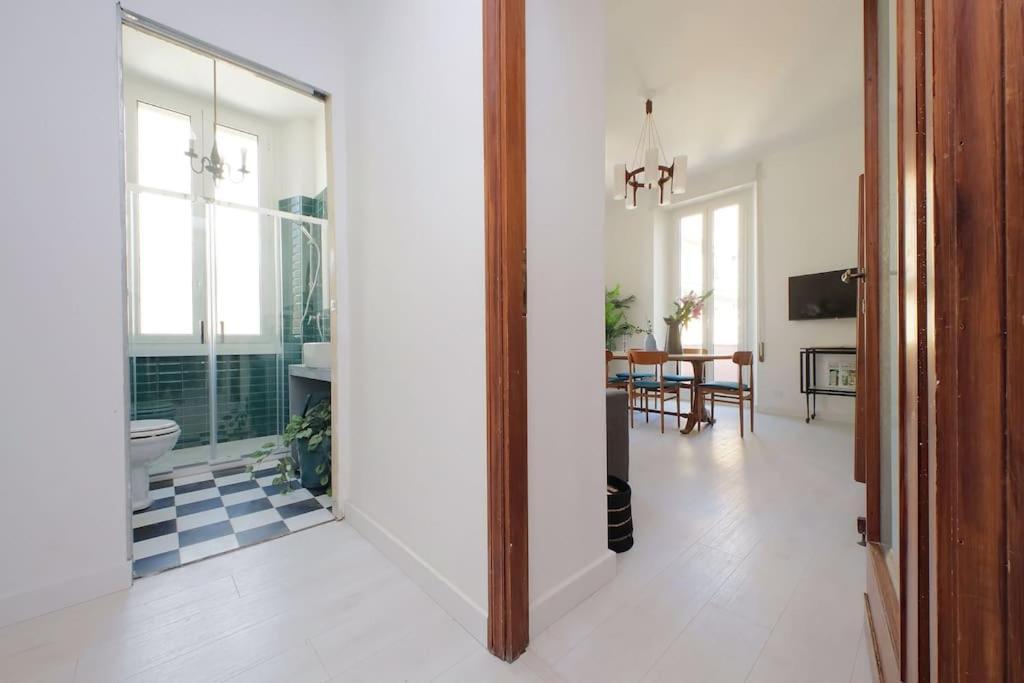 Eroi Spacious Rom
