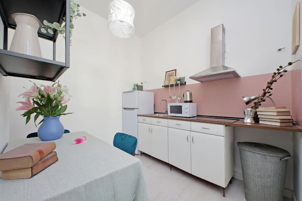 Apartment Eroi Spacious Rom